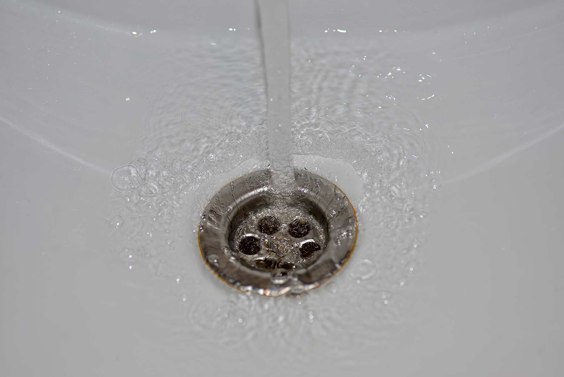 A2B Drains provides services to unblock blocked sinks and drains for properties in Hoddesdon.